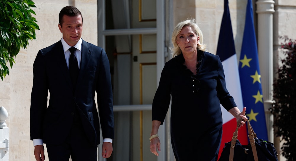 Marine Le Pen y Jordan Bardella tras su reunión con el presidente Enmanuel Macron (Foto Reuters).