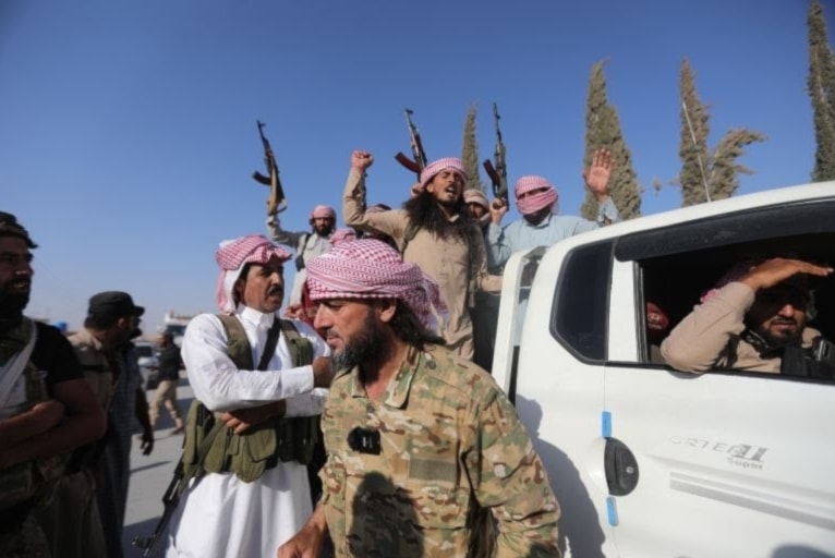 Las fuerzas tribales atacaron con ametralladoras y granadas propulsadas por cohetes puntos de las FDS, en Deir Ezzor. (Foto: Archivo)