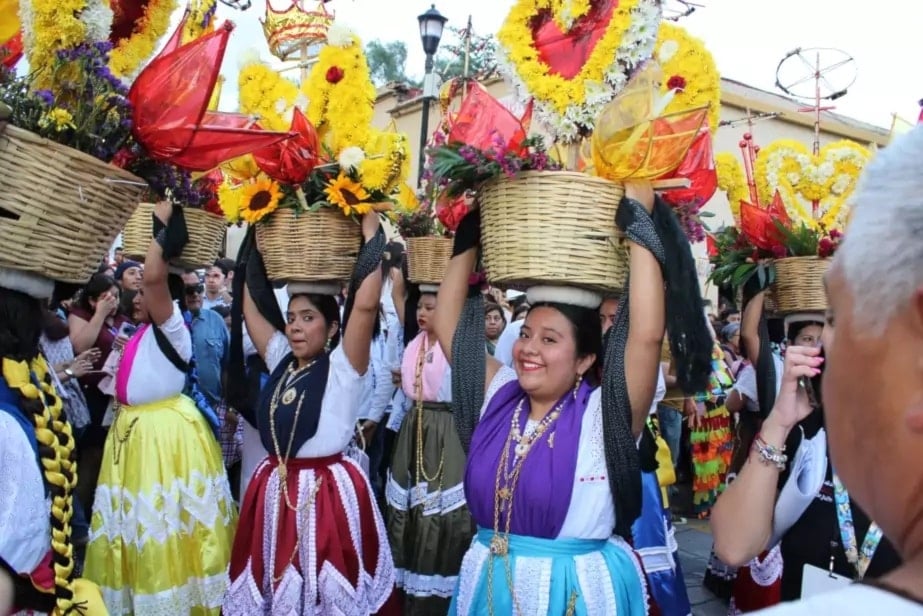 La Guelaguetza, una fiesta enamora al mundo en Oaxaca, México 