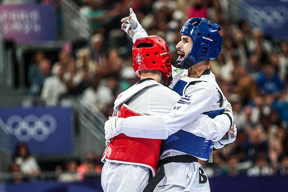 Brasil festeja metal de bronce en taekwondo de Paris 2024.