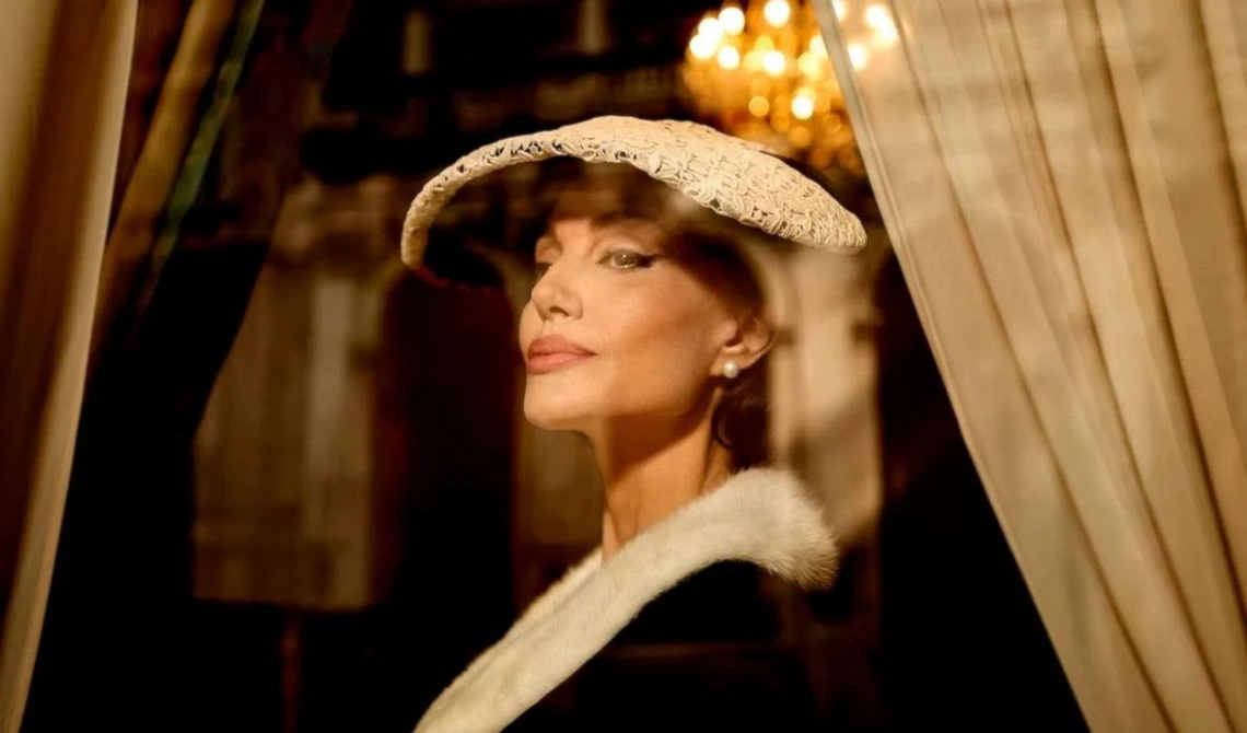 Angelina Jolie revive la leyenda de la soprano María Callas Angelina Jolie revive la leyenda de la soprano María Callas