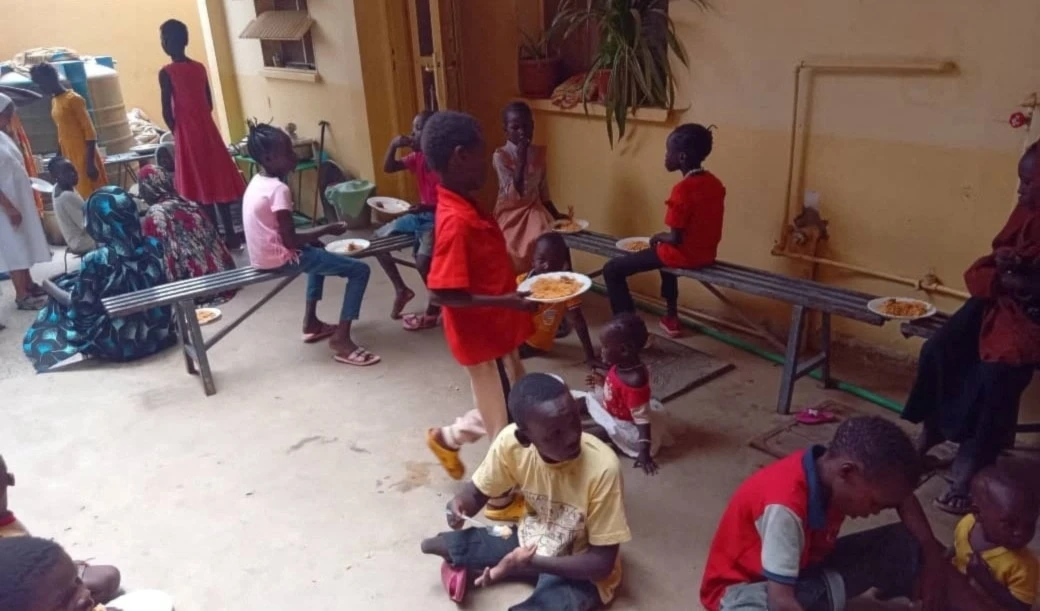 En 2023, Sudán registró el mayor número de violaciones graves verificadas contra menores en más de una década, el 72 por ciento de estas transgresiones estuvieron relacionadas con asesinatos y mutilación. En 2023, Sudán registró el mayor número de violaciones graves verificadas contra menores en más de una década, el 72 por ciento de estas transgresiones estuvieron relacionadas con asesinatos y mutilación.