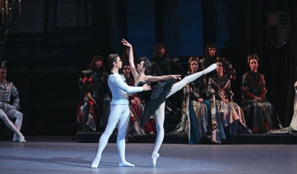 El Bolshoi presenta el Lago de los Cisnes en Tailandia