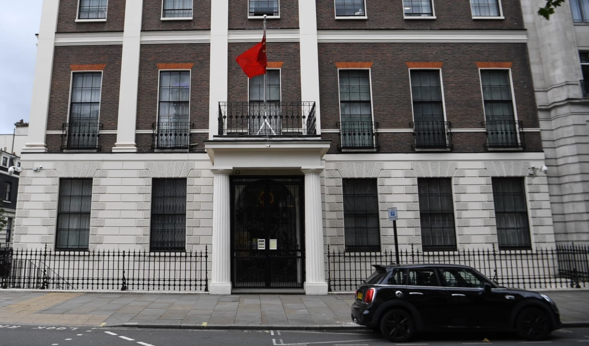 Pekín desmiente afirmaciones de Londres y Washington