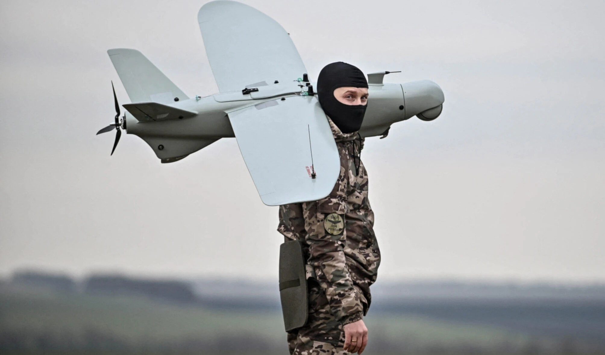 Los terroristas de Hayat Tahrir al-Sham recibirán entreaniento de los militares ucranianos para el emsamblaje y uso de drones.