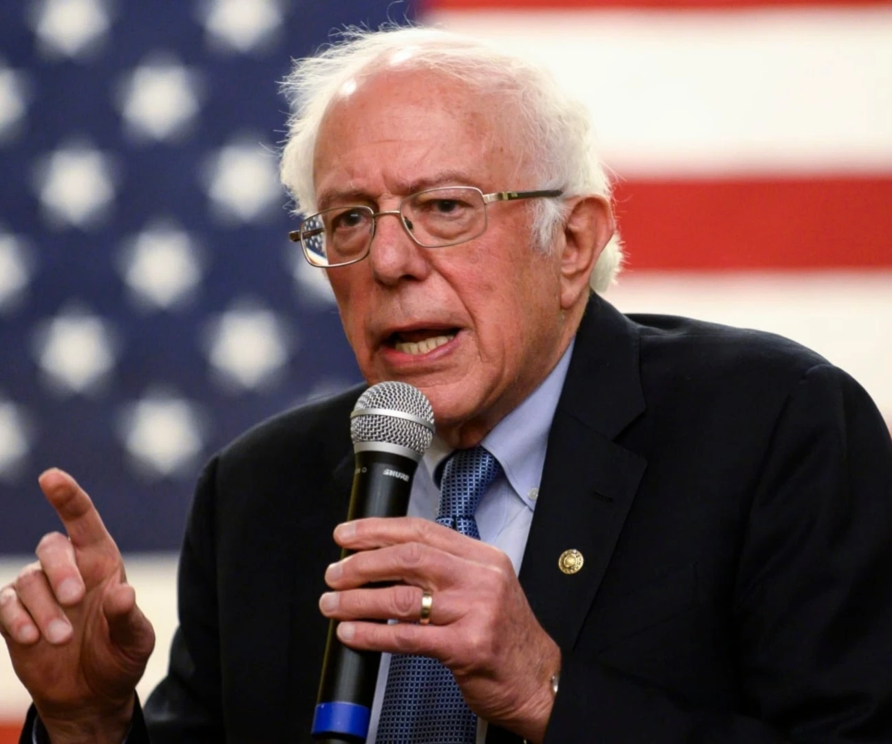 El senador Sanders presentará al Congreso proyecto de resolución