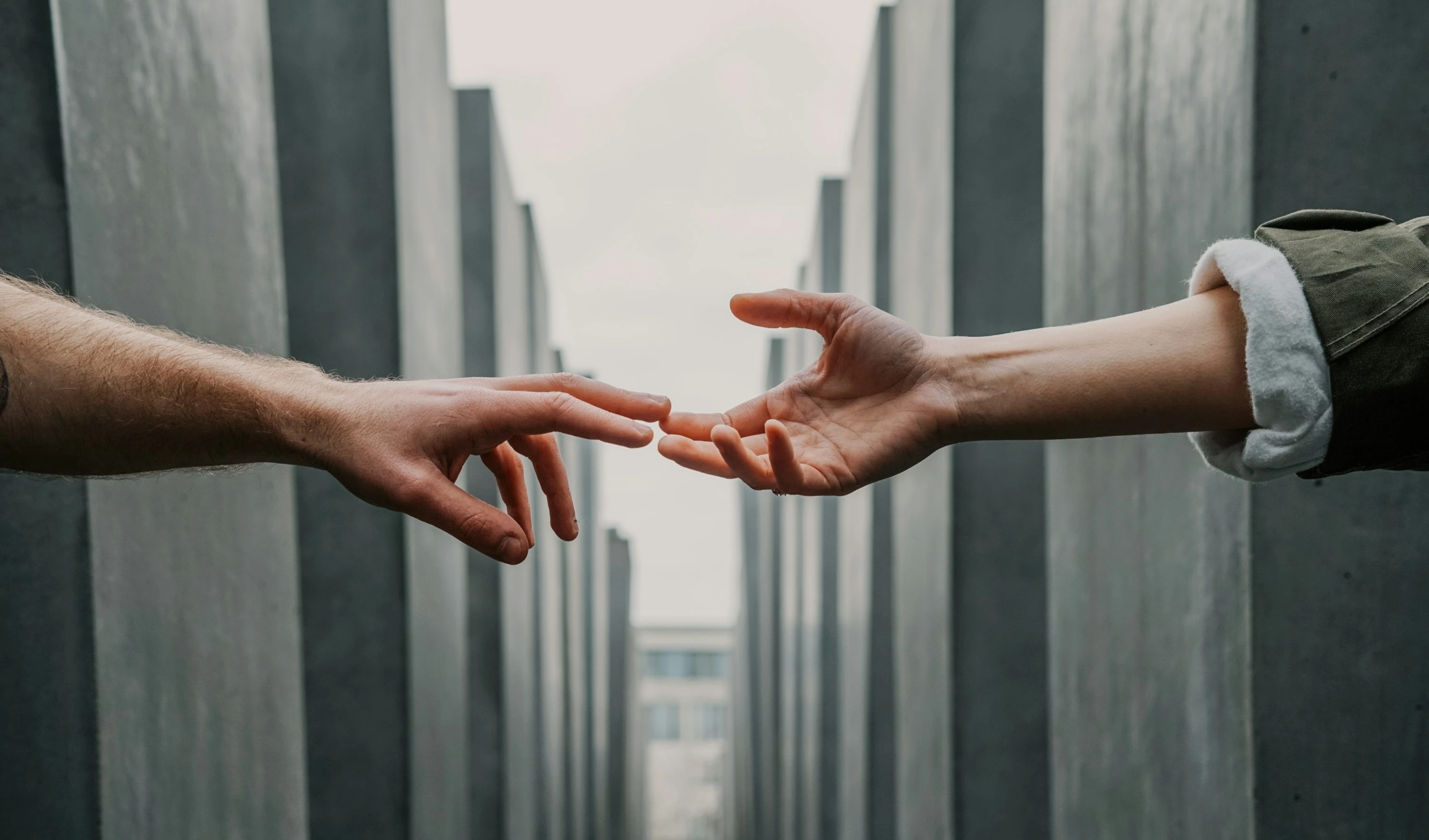 ¿Permite la tecnología tomarse las manos a distancia?