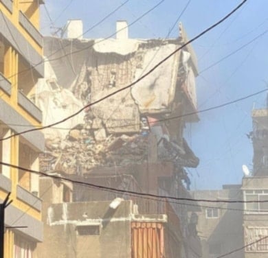 El ataque israelí destruyó tres pisos del edificio de Ghobeiry, en el suburbio sur de Beirut. 