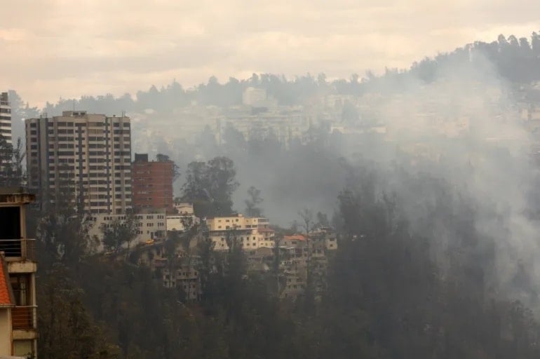 Incendio devora más de 120 hectáreas en Quito, Ecuador- Foto: Reuters. 