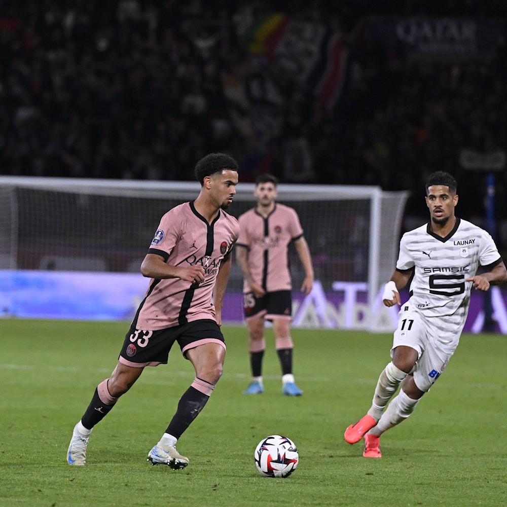 PSG comanda en solitario fútbol en Francia tras vencer al Rennes.