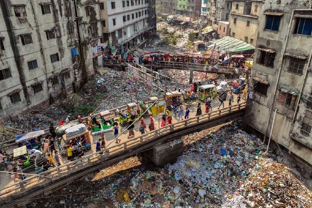 Canal de la basura. Foto: Mushfiqul Alam. 