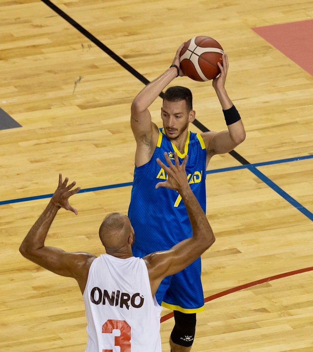 Al Riyadi domina serie amistosa camino a Intercontinental de FIBA.