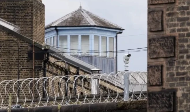 Reino Unido busca en Estonia una salida a la crisis carcelaria