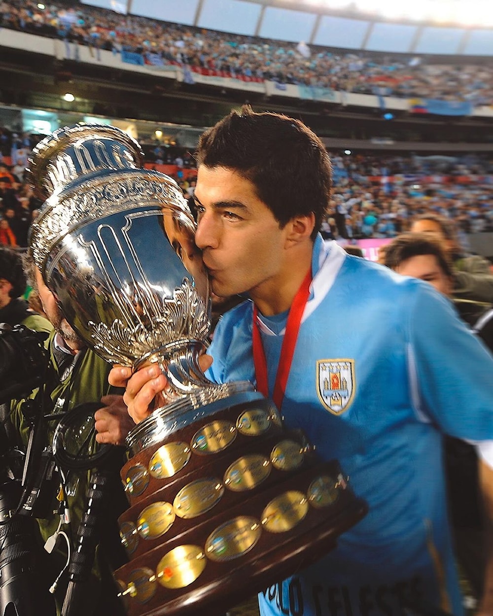 Gracias Lucho, la despedida de un crack del fútbol de América.