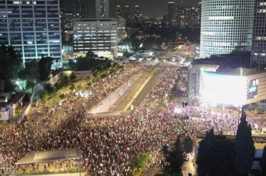 Manifestantes exigen acuerdo de intercambio de prisioneros en 