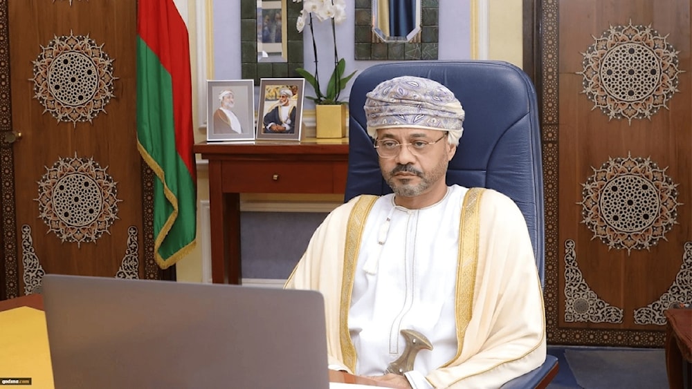 El ministro de Asuntos Exteriores de Omán, Badr al-Busaidi.