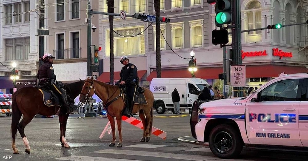 Policía de EE. UU. en el lugar del ataque en Nueva Orleans (Foto: Medios de comunicación estadounidenses)