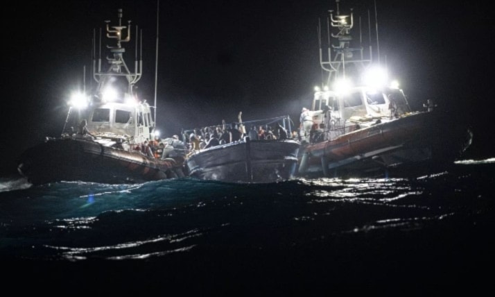  El buque de rescate Ocean Viking salvó a los 101 migrantes. 