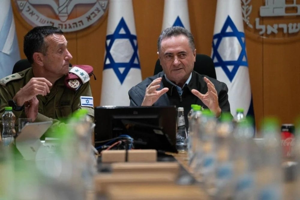 El jefe del Estado Mayor, Herzi Halevi, y el ministro de Seguridad, Yisrael Katz. (Foto: Medios de comunicación israelíes)