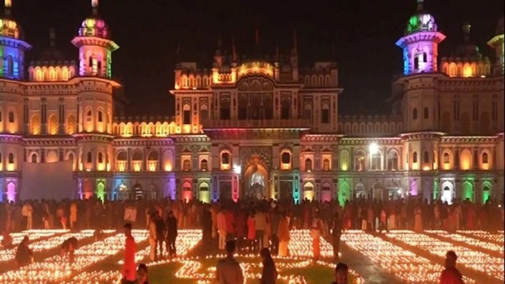 Más de 100 mil lámparas iluminaron festejos del Señor Ram en Nepal