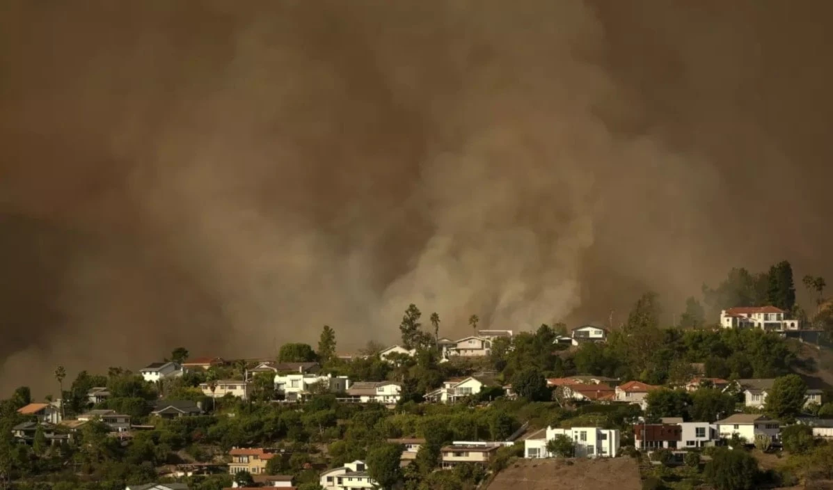 Aumenta el número de víctimas mortales en California, Estados Unidos. Foto: AP. Aumenta el número de víctimas mortales en California, Estados Unidos. Foto: AP.