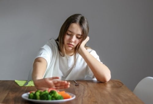 Asocian trastorno alimentario en jóvenes con diferencias cerebrales