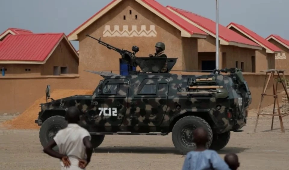 Muertes en Nigeria en ataques del ejército contra Boko Haram y Daesh