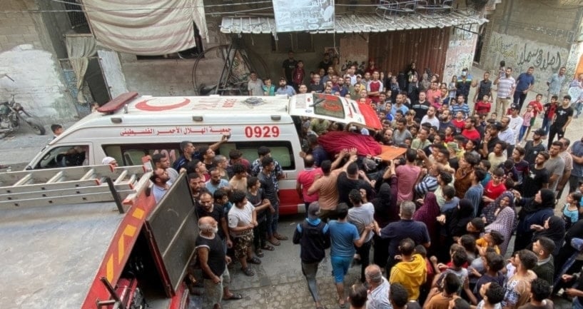 Gaza despliega ambulancias para garantizar la seguridad de desplazados (Foto: Reuters)