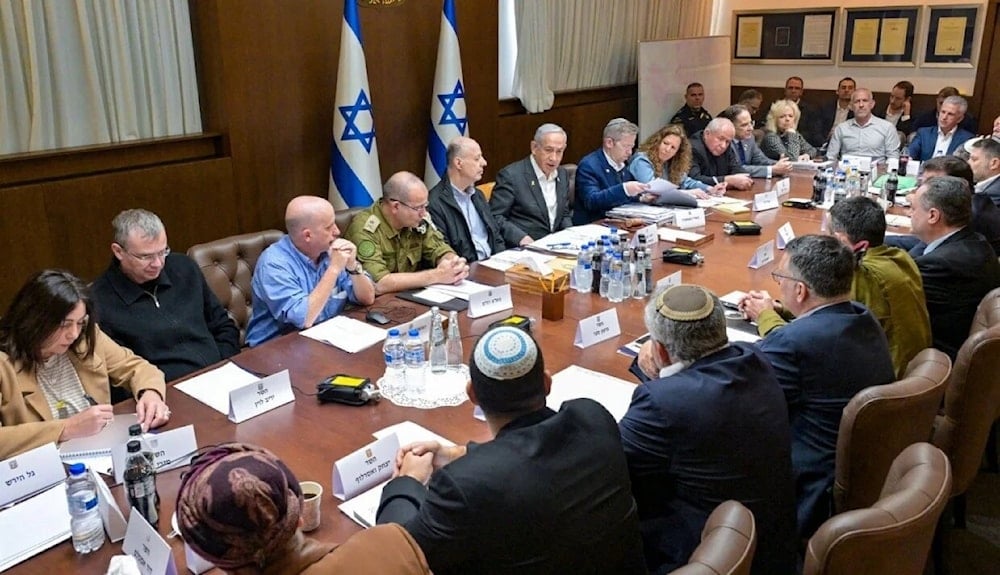 Reunión del Gabinete israelí para discutir el acuerdo de alto en fuego en la Franja de Gaza. 