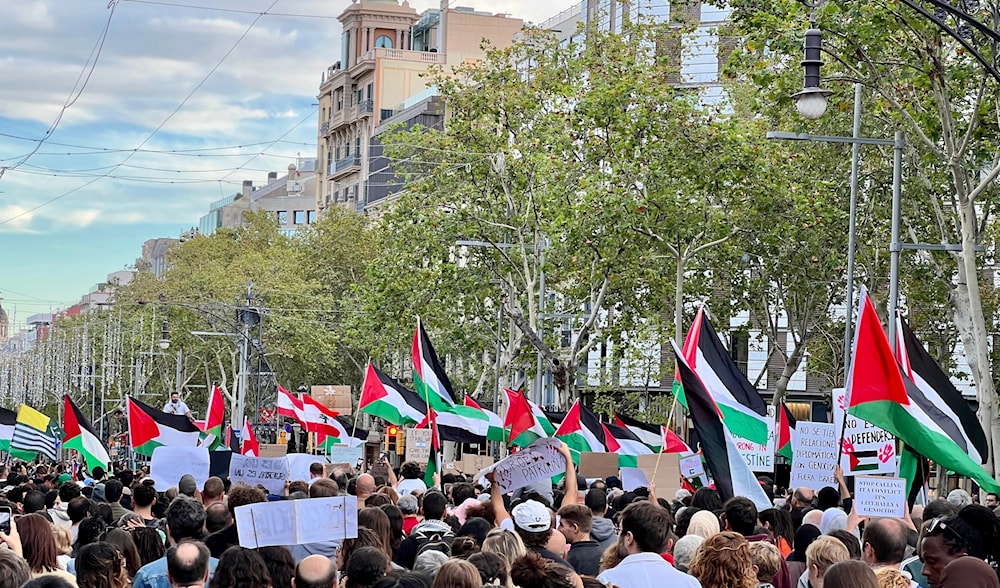 Manifestación en apoyo a Palestina en una calle de Barcelona. 21 de octubre de 2023 (Foto: Agencias)