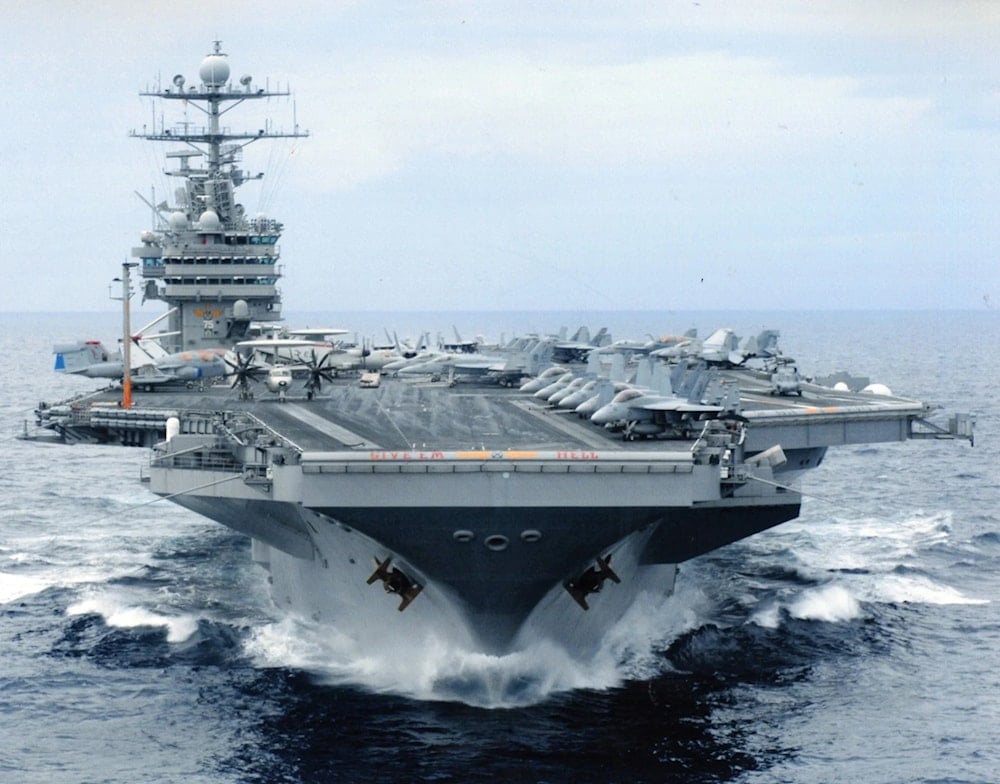 Una operación militar conjunta apunta al USS Harry Truman