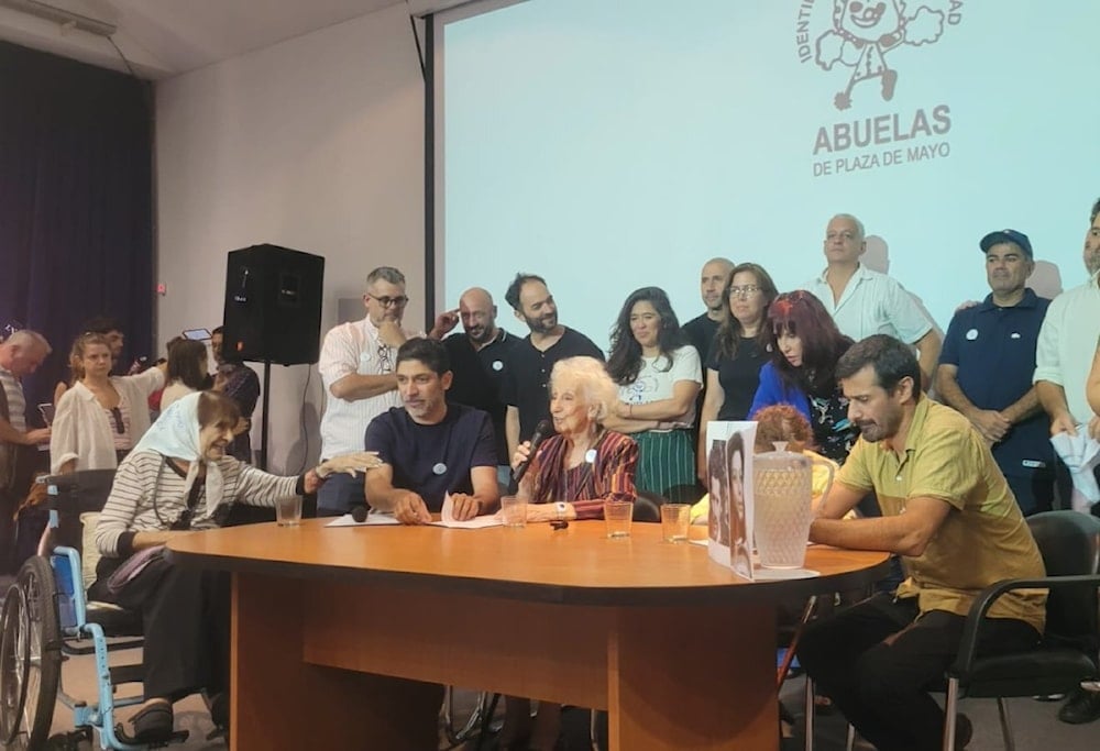 Abuelas Plaza de Mayo: 