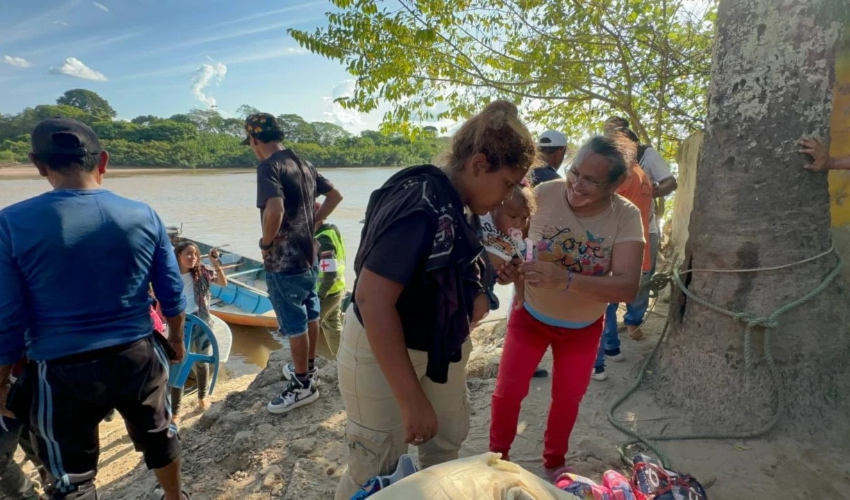 Los actuales enfrentamientos entre el ELN y disidentes de las FARC dejaron unos 11 mil desplazados en la región del Catatumbo