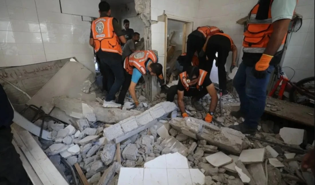 Miembros de la Defensa Civil en Gaza.