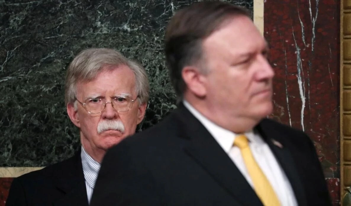 Trump revoca protecciones de seguridad para Mike Pompeo y John Bolton (Foto: Reuters)