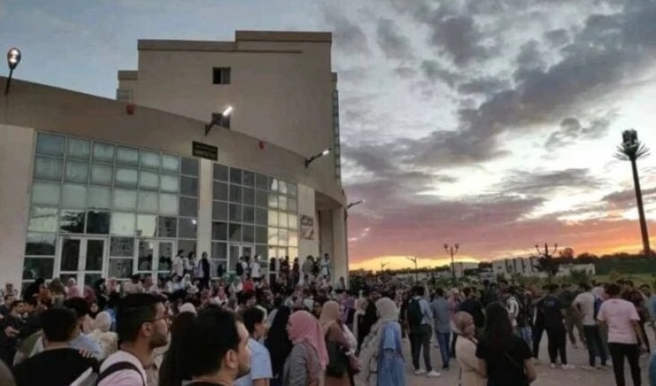 Protestas estudiantiles en Argelia por los programas escolares