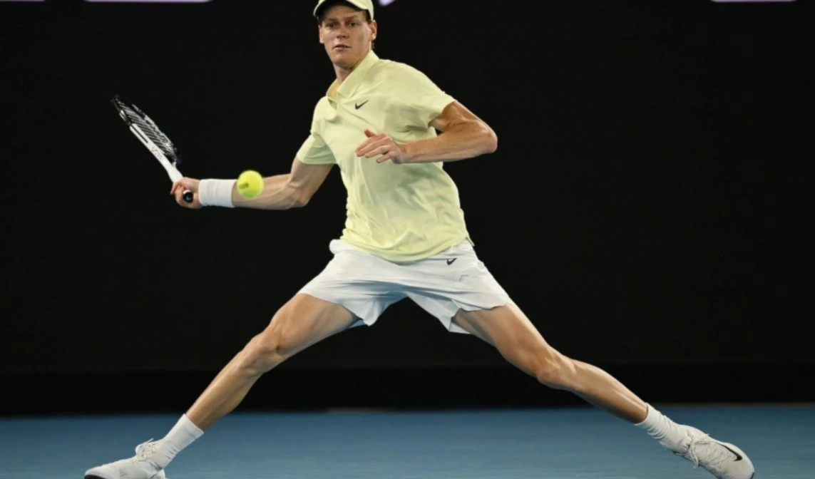 Italiano Sinner y alemán Zverev disputarán final en Australia.