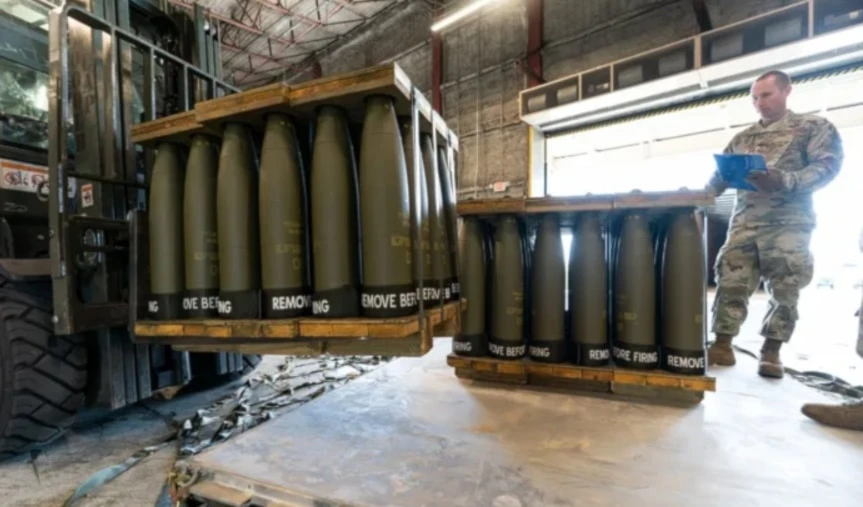 El expresidente Joe Biden ordenó detener el traslado de bombas de 900 kilogramos a “Israel” argumentando que causarían muertes masivas.