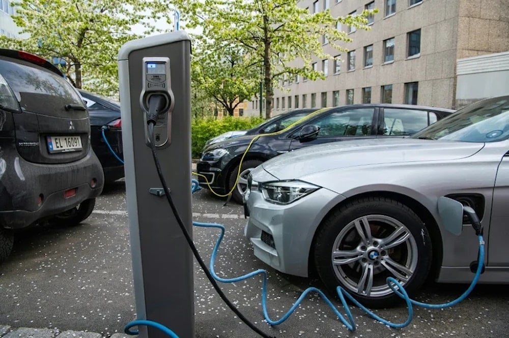 Noruega, a punto de eliminar los coches de combustión