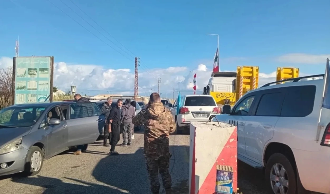 Población del sur de Líbano regresa a sus aldeas.