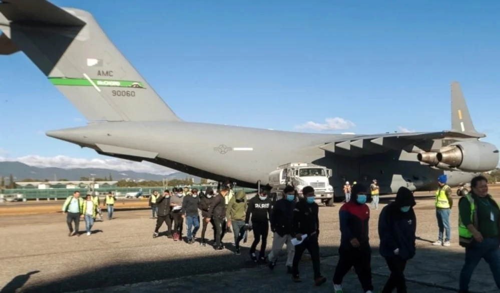 Trump sanciona a Colombia por prohibición de entrada de migrantes Trump sanciona a Colombia por prohibición de entrada de migrantes