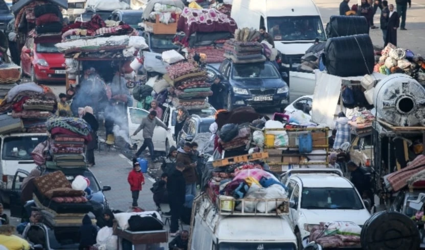 Palestinos regresan al norte de la Franja de Gaza.