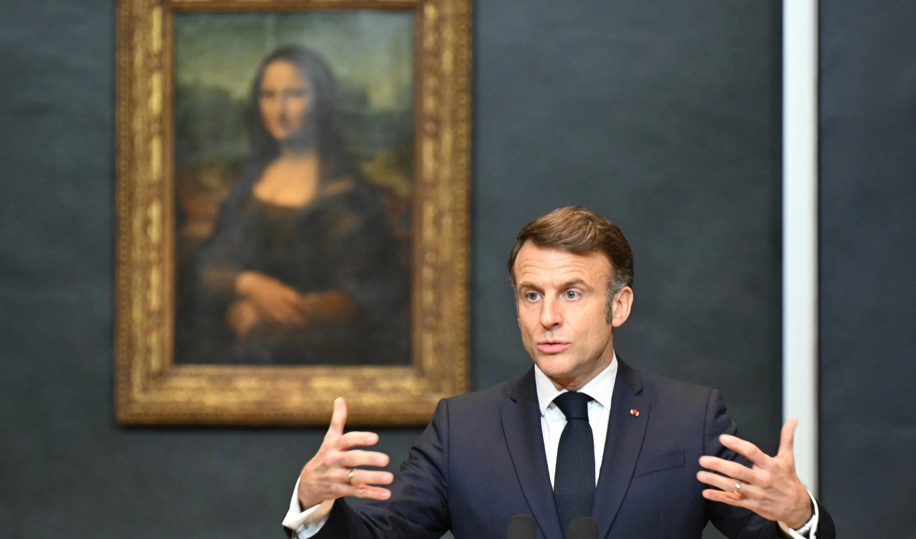Presidente de Francia anunció proyecto para ampliar el Louvre