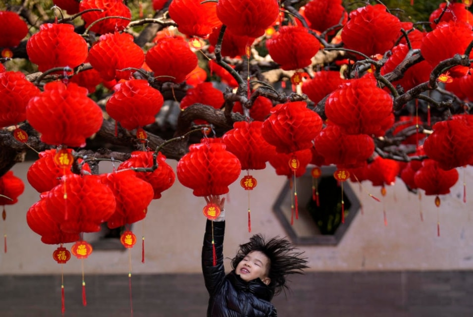 La serpiente marca Nuevo Año Lunar en China. Foto: AP. 