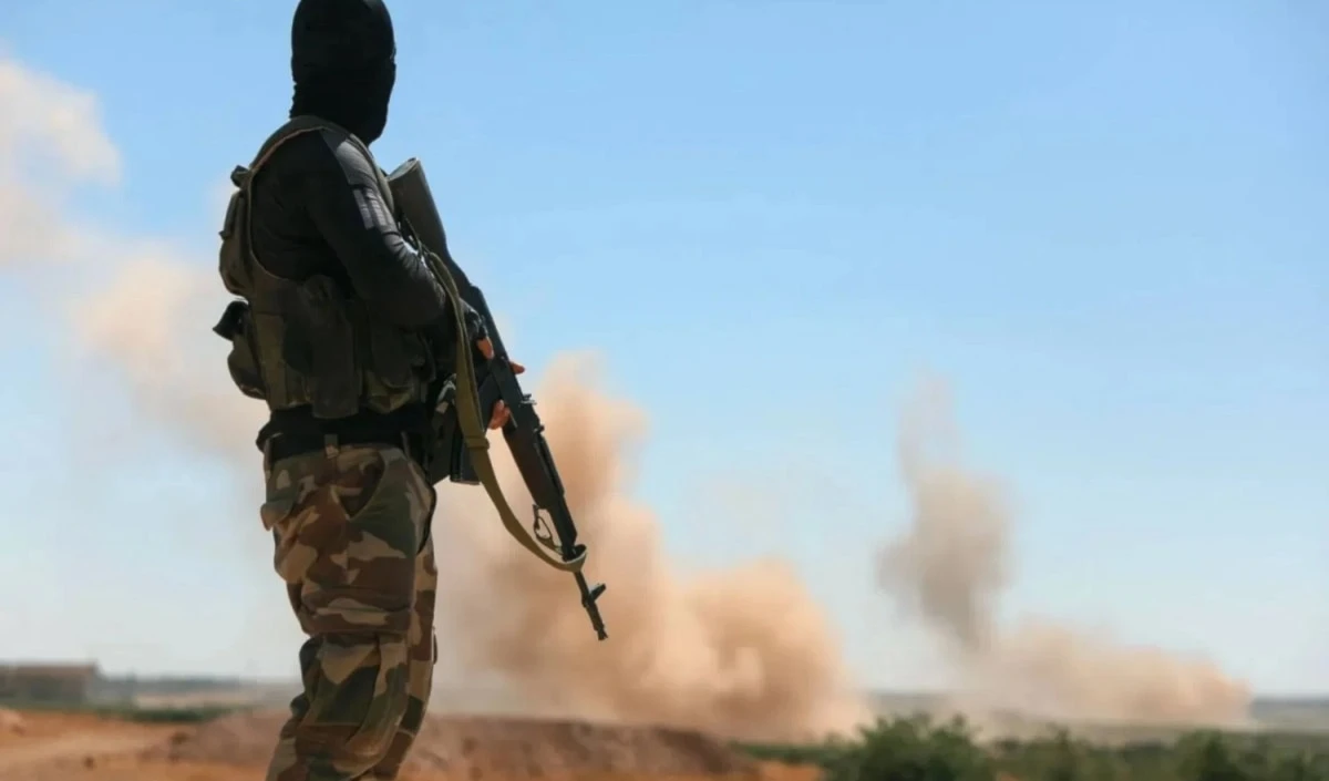 Enfrentamientos entre grupos armados al norte de Siria. Enfrentamientos entre grupos armados al norte de Siria.