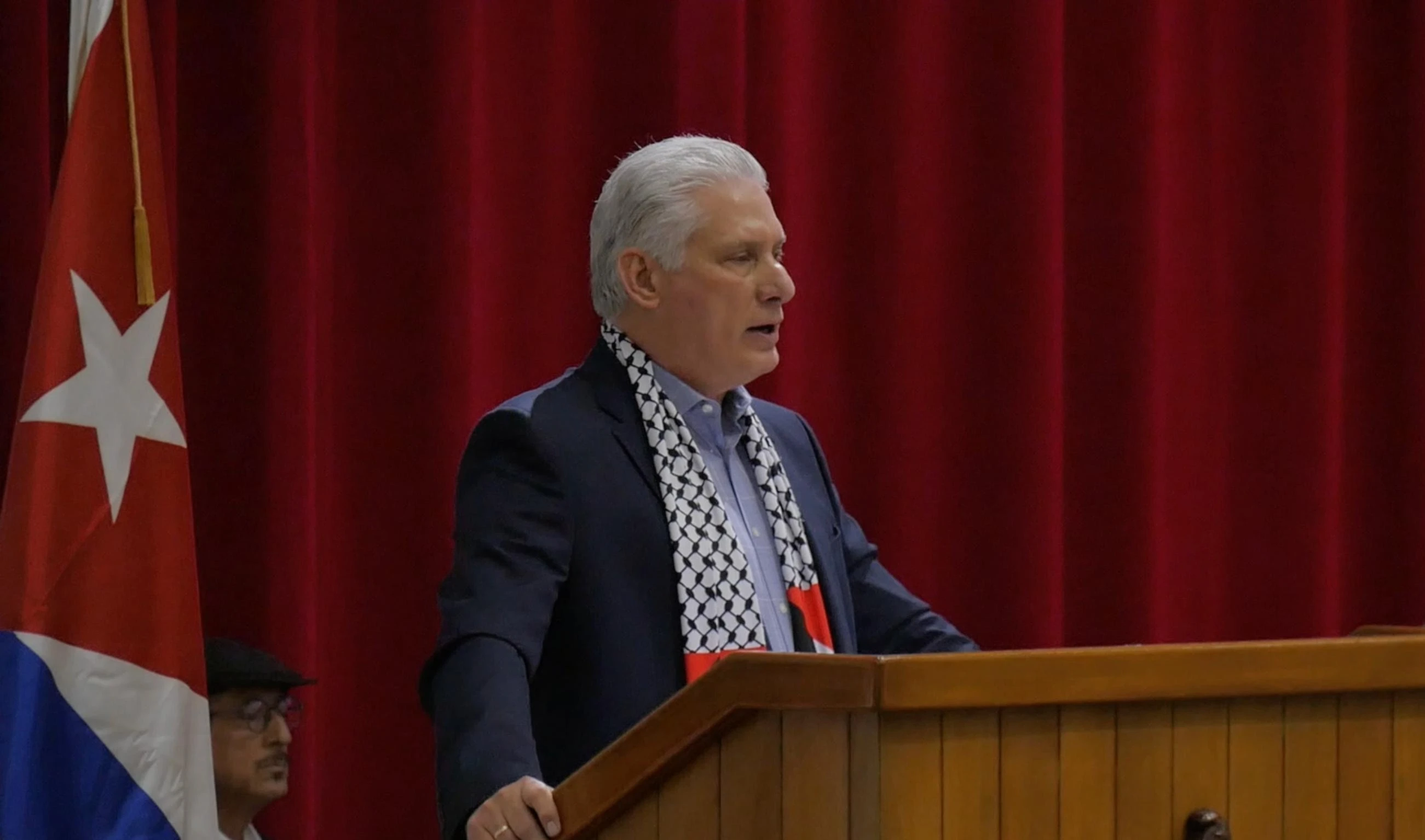 Cuba resiste y lucha por el equilibrio del mundo.