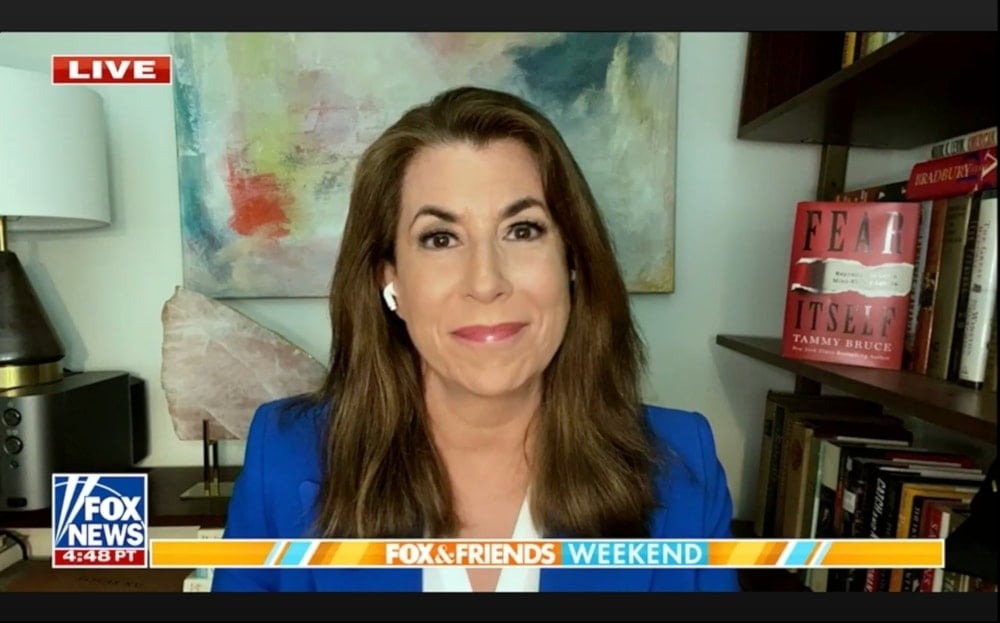 Tammy Bruce nombrada portavoz del Departamento de Estado por Trump