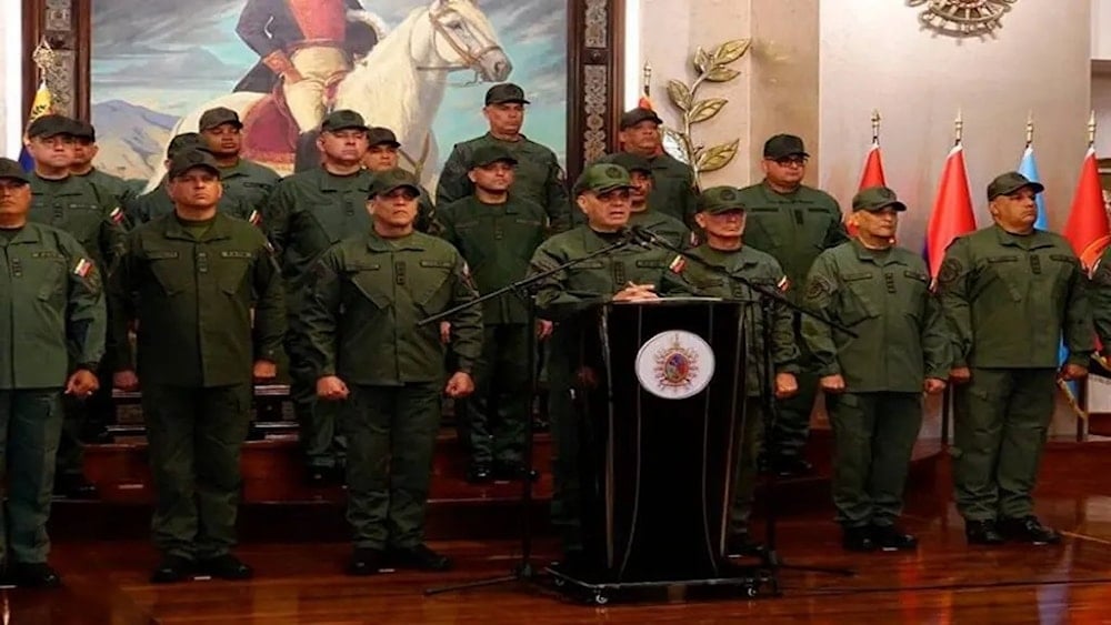 El ministro de Defensa de Venezuela, general Vladímir Padrino López, junto al alto mando militar.