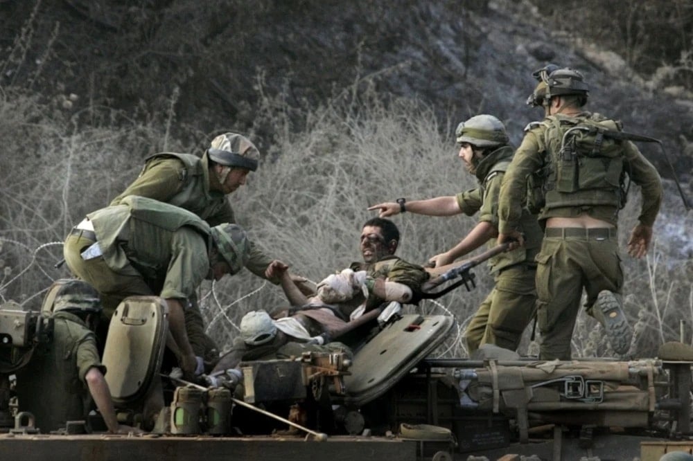 Soldado israelí herido durante los combates en la Franja de Gaza.