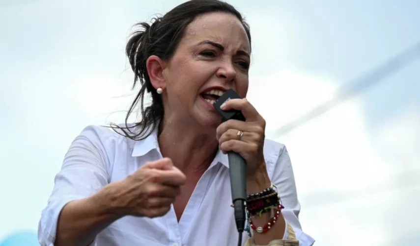 La opositora de la extrema derecha venezolana tuvo que reconocer en público la nueva mentira. La opositora de la extrema derecha venezolana tuvo que reconocer en público la nueva mentira.